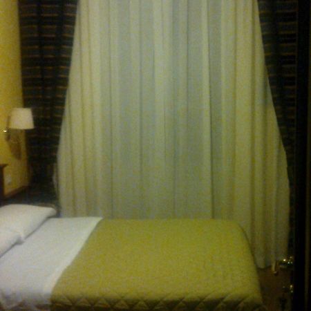 Pitagora House Bed & Breakfast Roma Ngoại thất bức ảnh